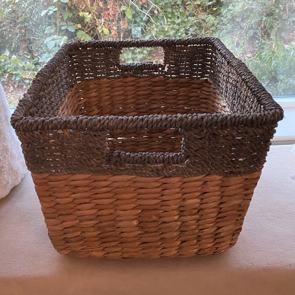 Big Beautiful Sturdy Metal Framed Rattan Wicker Gray & Natural Color Basket - Picture 5 of 12